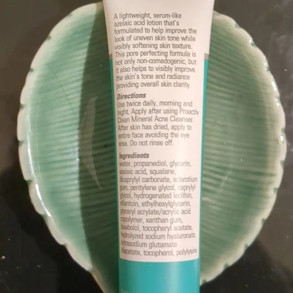 Azelaic Pore Perfector - Picture 2 of 3